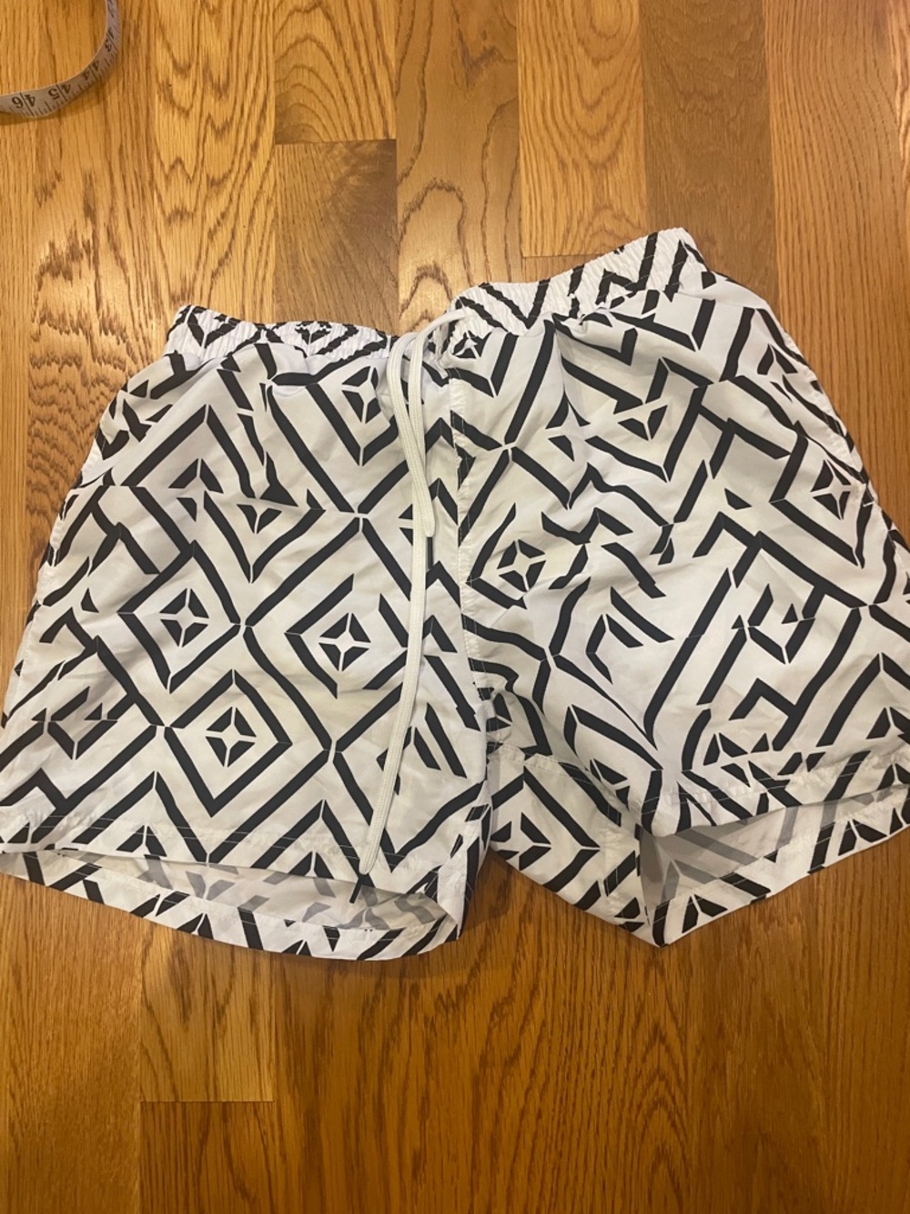 Black & White Geometric Men’s swim wear- M (OL2)